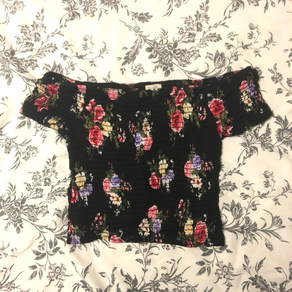 Brandy Melville floral Charlie top